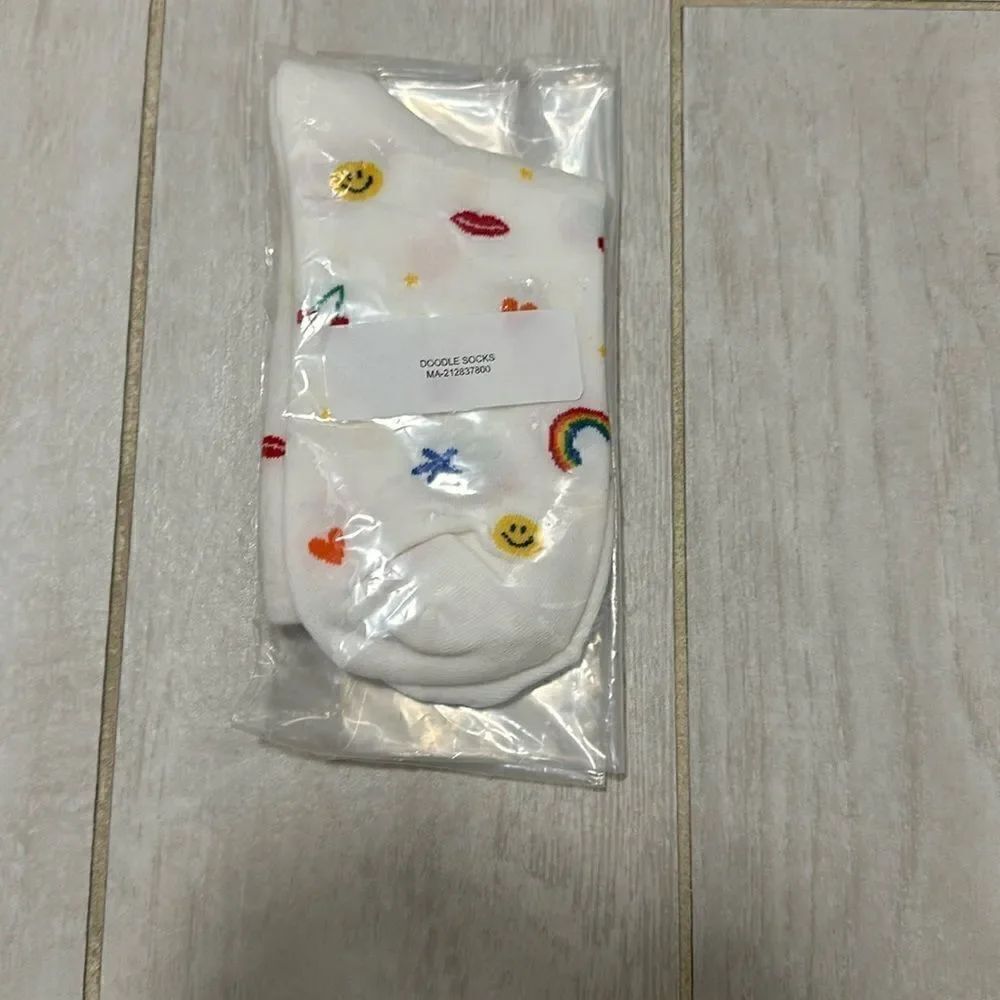 Doodle socks OS NWT